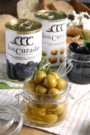 ОЛИВКИ ЗЕЛЁНЫЕ ФАРШИРОВАННЫЕ ЛОСОСЕМ "LOS CURADO" 300 Г